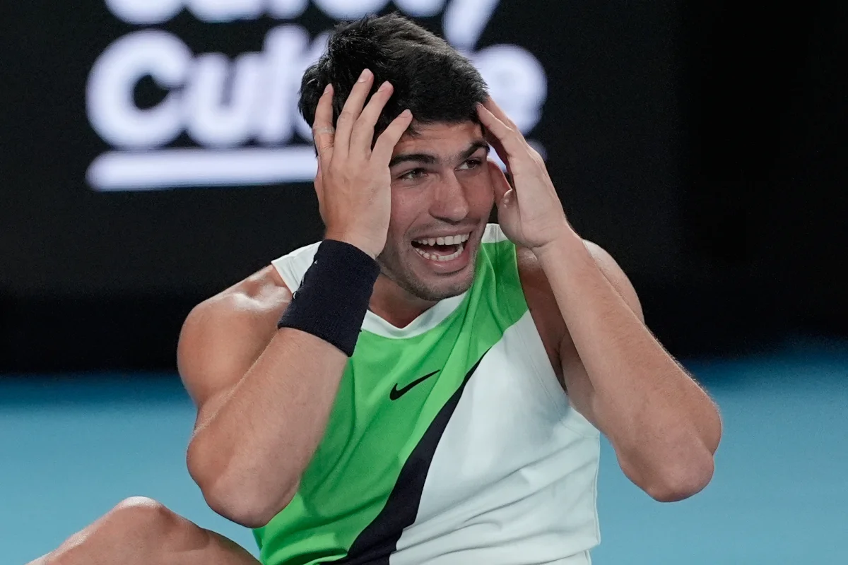 Alcaraz se convierte en el rey del tenis al vencer a Djokovic en Australia