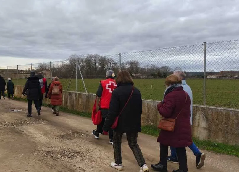 Cruz Roja Zamora organiza paseos saludables gratuitos para personas mayores esta semana