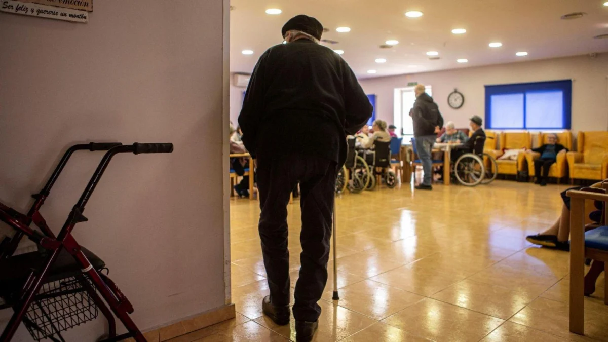 España perdió plazas en residencias de mayores durante 2023: hay 3.263 menos - El Español