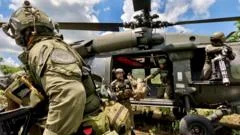 Fuerzas militares colombianas refuerzan su lucha contra bandas narcotraficantes en el país