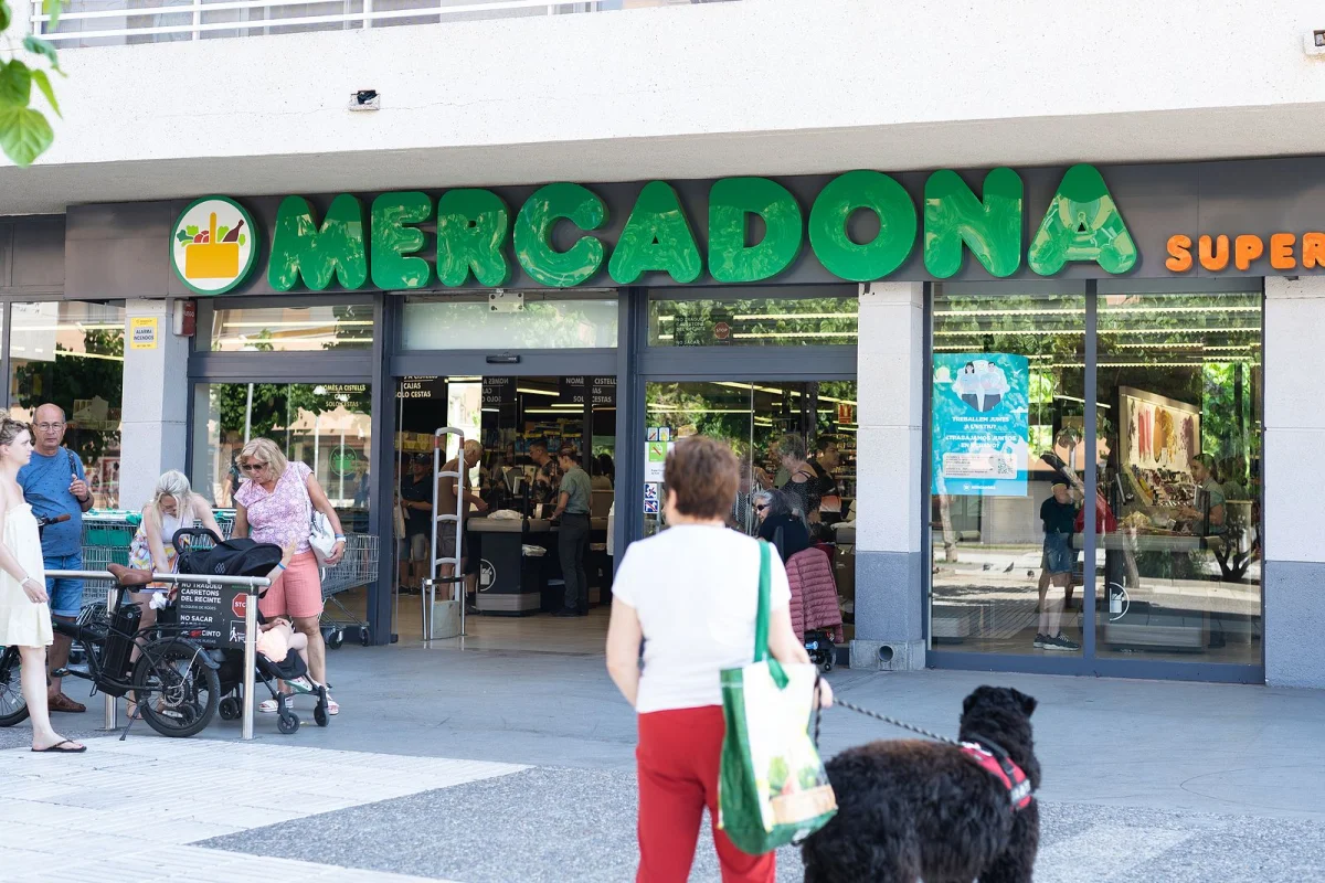 Mercadona acepta hasta 50 monedas en pagos para facilitar compras a personas mayores