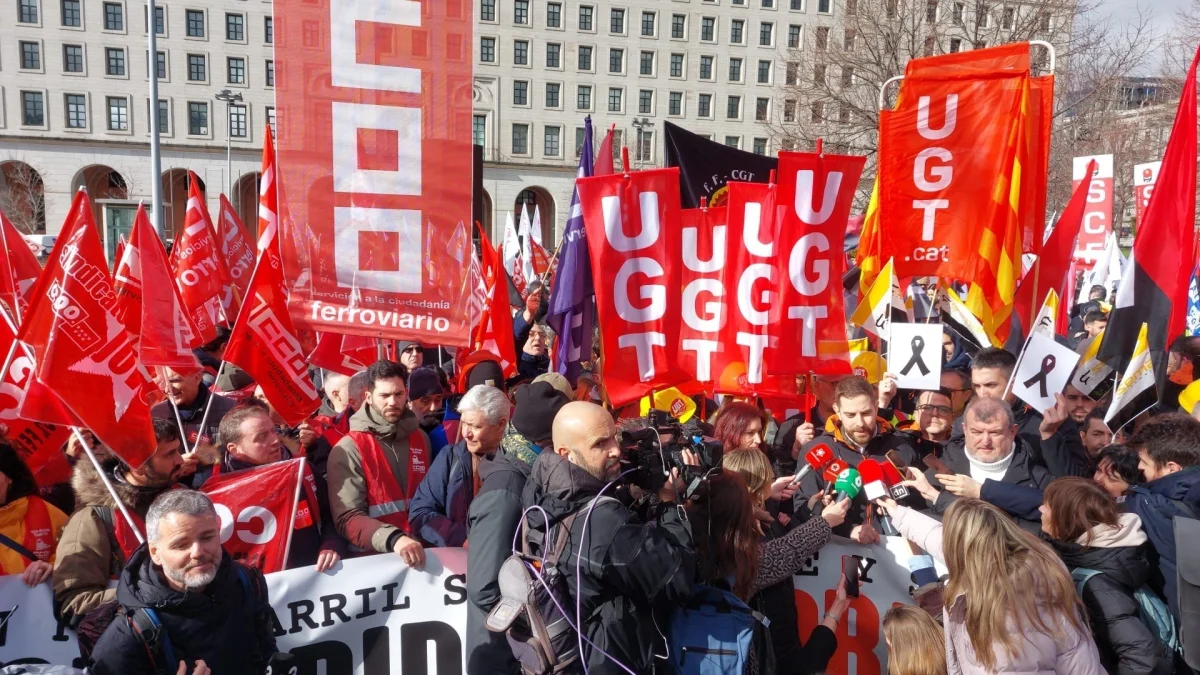 Trabajadores de Adif y Renfe exigen cambios ante la falta de personal y responsabilidades